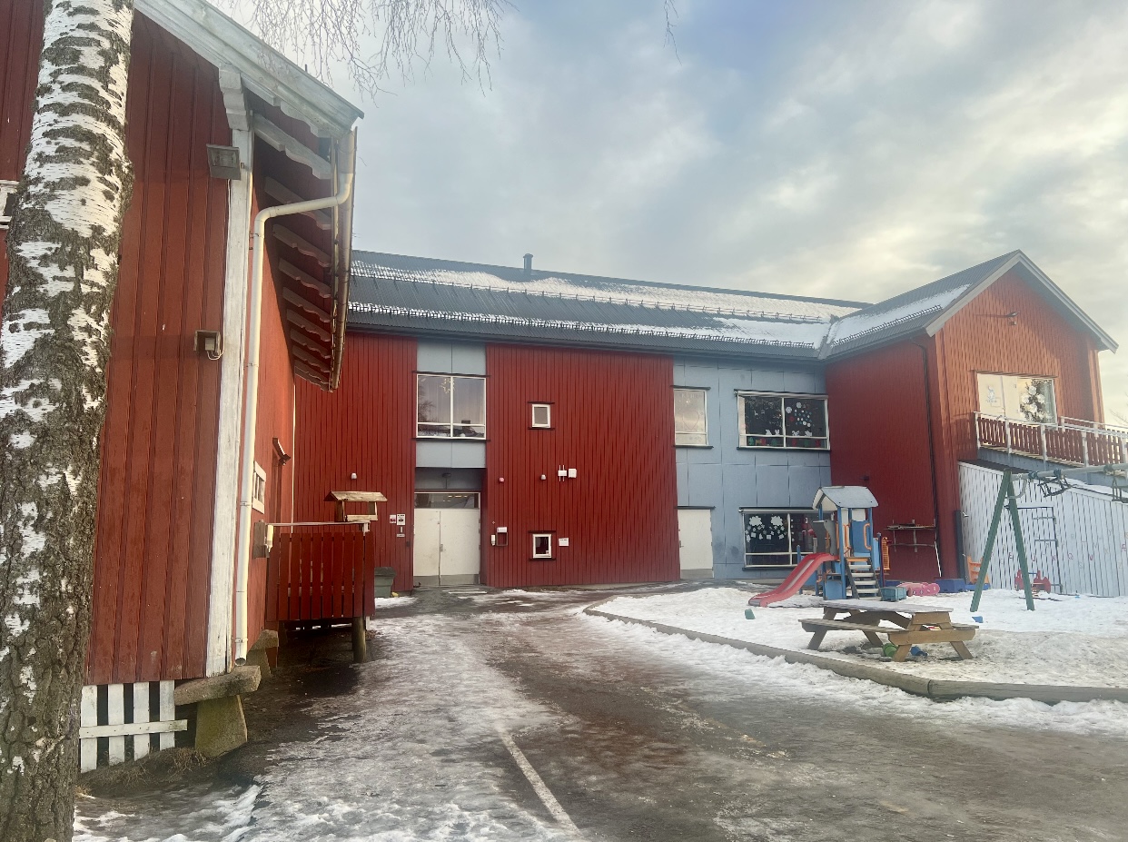 Kragerud barnehage med snø